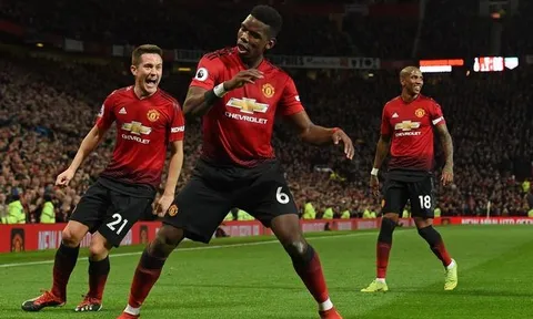 Makelele "ngứa mắt" với pha ăn mừng của Pogba, thừa nhận từng đá đít Ronaldinho vì điều tương tự