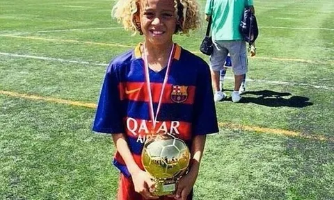 Man City âm mưu cướp thần đồng nhí Barcelona