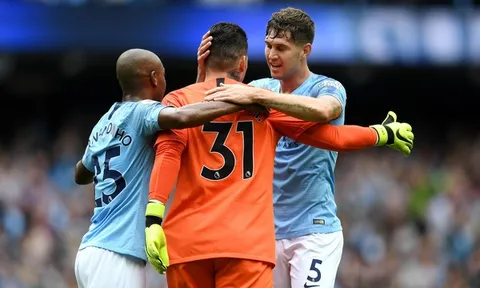 Man City lên kế hoạch vung 170.000 bảng/tuần trói chân sao tuyển Anh