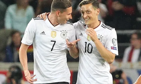 Màn trình diễn của Mesut Ozil trước Na Uy