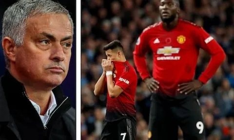 Man United: Đã đến lúc tính đến những chuyện chia tay