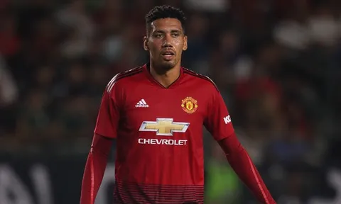 Smalling 'vạch trần' sự thật về những rạn nứt trong phòng thay đồ Man Utd