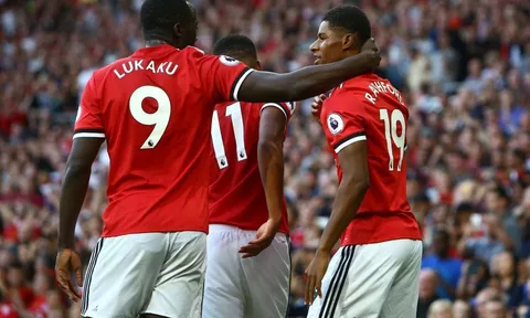 Man United trụ ở ngôi đầu bằng 4 mùa trước gộp lại