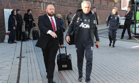 Man Utd binh hùng tướng mạnh hành quân đến London