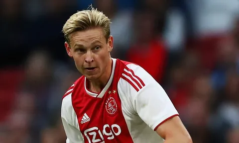 Man Utd bỗng "gặp họa" vì Barca chiêu mộ De Jong