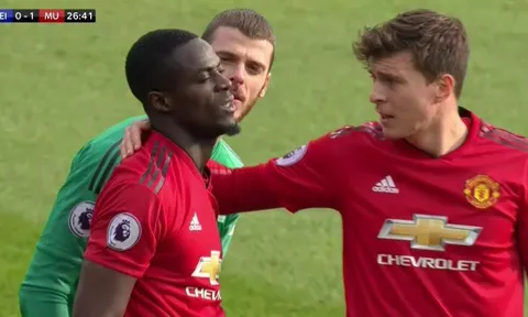 Man Utd đã có cặp 'Vidic - Ferdinand' mới khi bắt chết hàng công Leicester City
