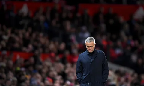Man Utd gặp 1 vấn đề lớn ở hàng thủ trước trận chiến Juventus