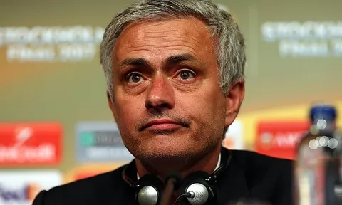 "Man Utd giỏi lắm chỉ xếp thứ 2 vào cuối mùa"