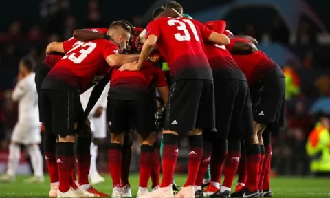 Phòng thay đồ Man Utd: "Một số người hành xử như đứa trẻ 8 tuổi"