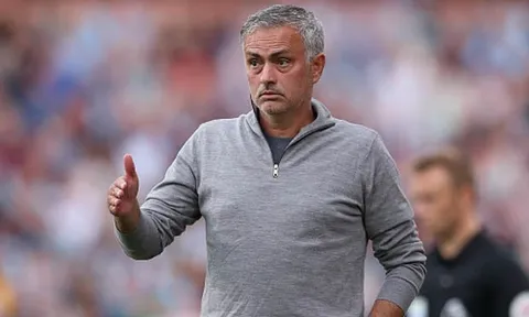 Gary Neville: Thêm 2 cầu thủ, Man Utd có thể vô địch