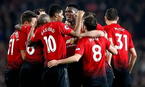 "Man Utd quá mạnh. Không cần HLV cũng thắng"