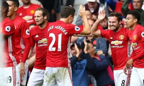 Man Utd sắp 'trói chân' 4 trụ cột
