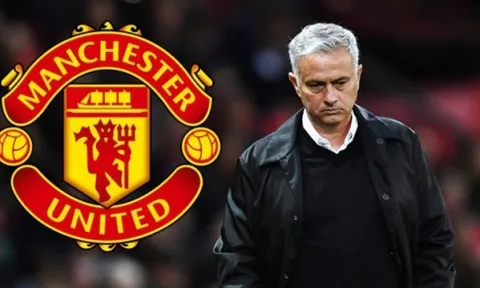 Man Utd thắng một trận đấu, nhưng Mourinho thắng một trận chiến!