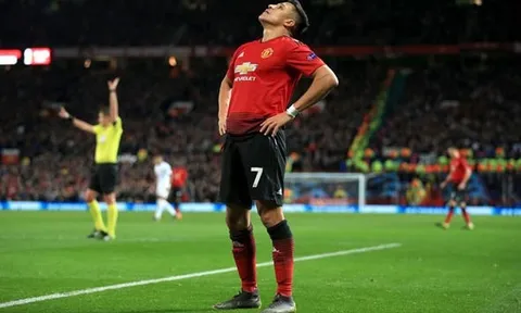 Man Utd: 'Trời ơi, hắn ta đúng vớ vẩn mà'