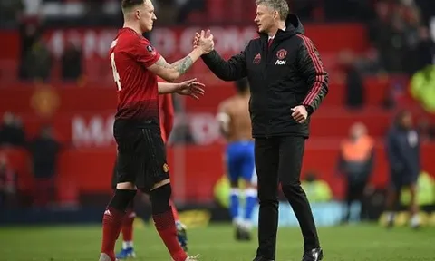 'Man Utd vẫn chưa làm được gì cả'
