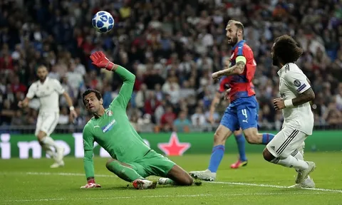 Marcelo tái hiện phong cách ghi bàn quen thuộc của Leo Messi