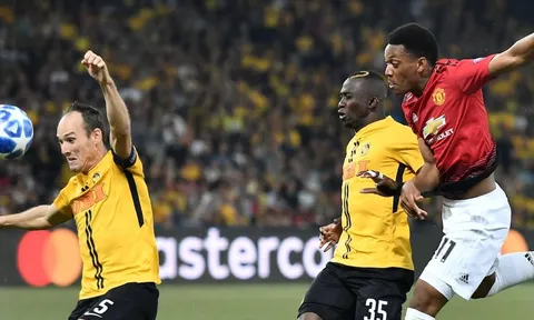 Martial làm điều khiến người hâm mộ Man Utd ấm lòng