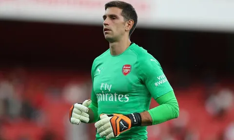 CHÍNH THỨC: Arsenal chia tay cầu thủ đầu tiên trong tháng Giêng