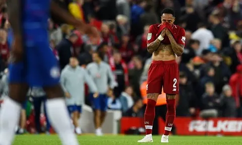 Mất chỗ vào lớp trẻ, sao Liverpool tính đường tháo chạy