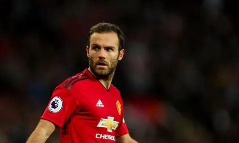 Mata chỉ bí quyết đánh bại Chelsea cho Mourinho