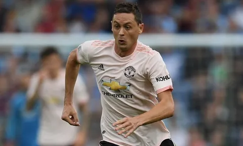 Matic phá vỡ sự im lặng sau thẻ đỏ tai hại