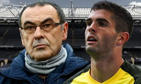 SỐC: Sarri thừa nhận "chẳng biết gì" về việc Chelsea mua Pulisic