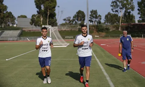 Mauro Icardi trở lại; Messi để ngỏ khả năng chia tay ĐTQG