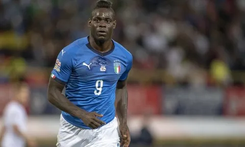 Mario Balotelli bị đuổi khỏi tuyển Italy: Từ thiên tài đến bất tài