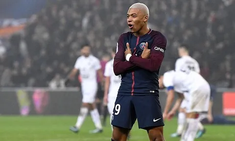 Mbappe khoe tóc mới, rực sáng trước Caen mừng sinh nhật tuổi 19