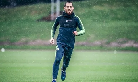 Man City 'nhận quà' Boxing day trước trận chiến với Leicester