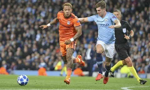 HLV Mourinho phá vỡ im lặng về khả năng mua lại Memphis Depay