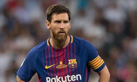 Cuối cùng Messi cũng hóa người thường