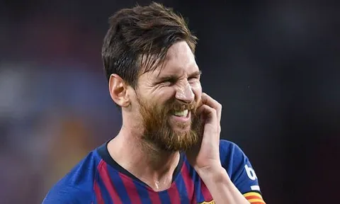 Messi bóng gió về kế hoạch giải nghệ, ​​Ronaldinho đòi treo áo số 10
