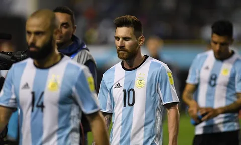 "Messi cô đơn giữa một bầy lừa tại Argentina"