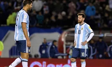 "Messi cô đơn giữa một bầy lừa tại Argentina"