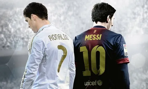 Messi đánh bại Buffon, fan Ronaldo chỉ 'cười nhẹ'