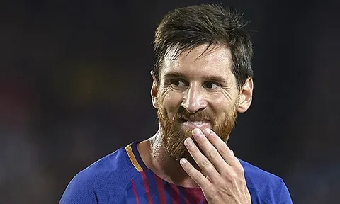 Messi lại sút hỏng phạt đền trận gặp Alaves