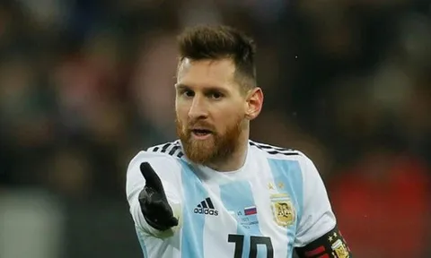 Messi 'ngượng ngùng' khi tuyên bố trở lại ĐTQG Argentina