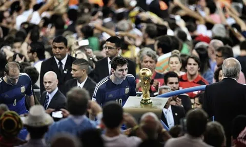 Messi: 'Hy vọng bóng đá sẽ trả cho tôi món nợ World Cup'