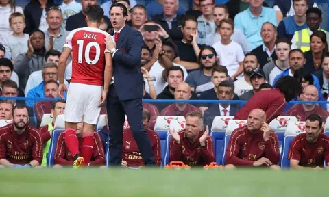 Mesut Ozil có thực sự quan trọng với Arsenal của Emery?
