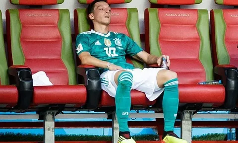 Mesut Ozil nói lời bất ngờ về tuyển Đức