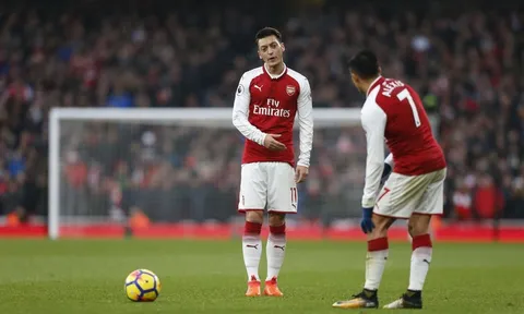 Mesut Ozil: Nỗi oan của một thiên tài