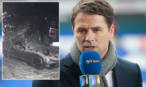 Michael Owen 'cạn lời' với xế hộp vùi trong tuyết