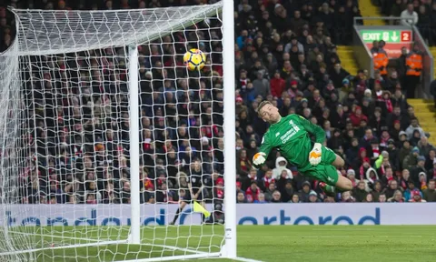 Mignolet bị chửi sấp mặt sau trận Liverpool - Chelsea
