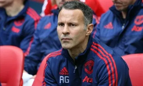 Điểm tin bóng đá Việt Nam tối 12/11: Huyền thoại Man United nhận nhiệm vụ đặc biệt ở Việt Nam