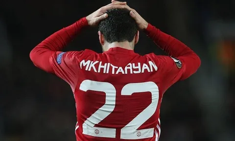 Phía trước Mkhitaryan là tương lai màu xám