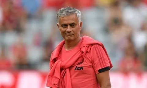 MU hoang mang cực độ: Mourinho, vì sao và vì sao?