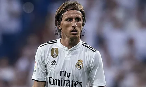 Sốc: Đây là kết thúc Real dành cho người hùng Modric