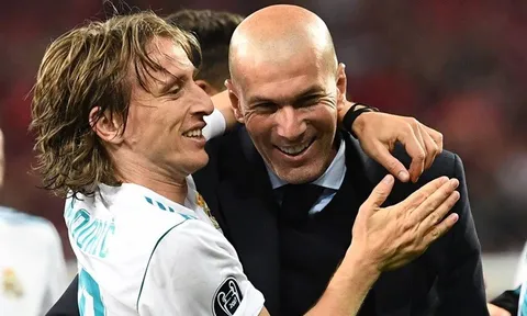 Modric chỉ ra 3 cái tên mình muốn làm đồng đội: Không Ronaldo lẫn Messi