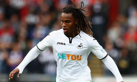 Mới một trận, 'Cậu bé vàng' Sanches đã nhận 'đủ gạch' từ CĐV Swansea